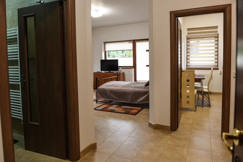 Modern Apartment Near City Center Cluj-Napoca Esterno foto